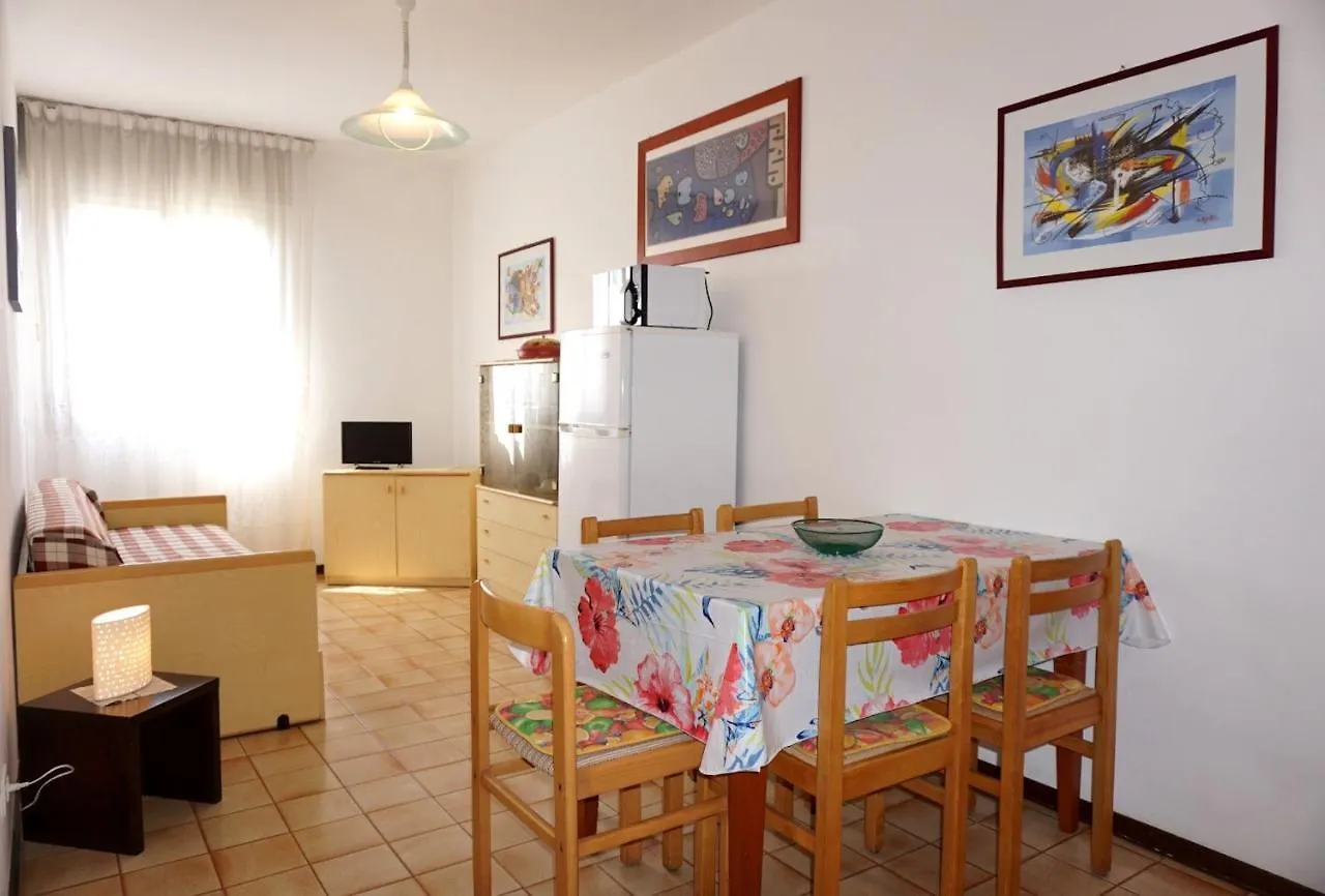 Excellent Location For A Flat With Shared Pool Apartment Porto Santa Margherita di Caorle