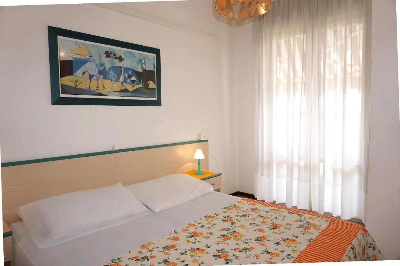 Excellent Location For A Flat With Shared Pool Apartment Porto Santa Margherita di Caorle Italy