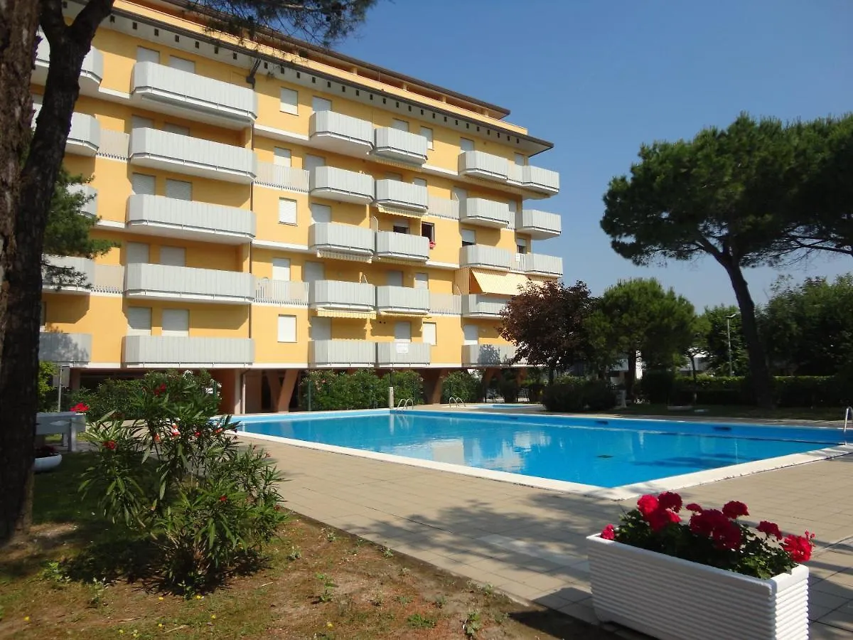 Excellent Location For A Flat With Shared Pool Apartment Porto Santa Margherita di Caorle 0*,  Italy