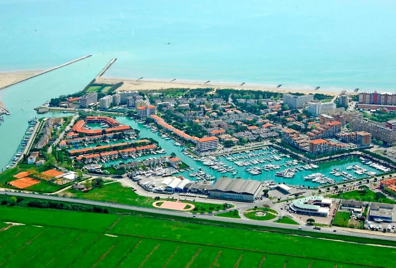 Appartamento Excellent Location For A Flat With Shared Pool Porto Santa Margherita di Caorle Italia